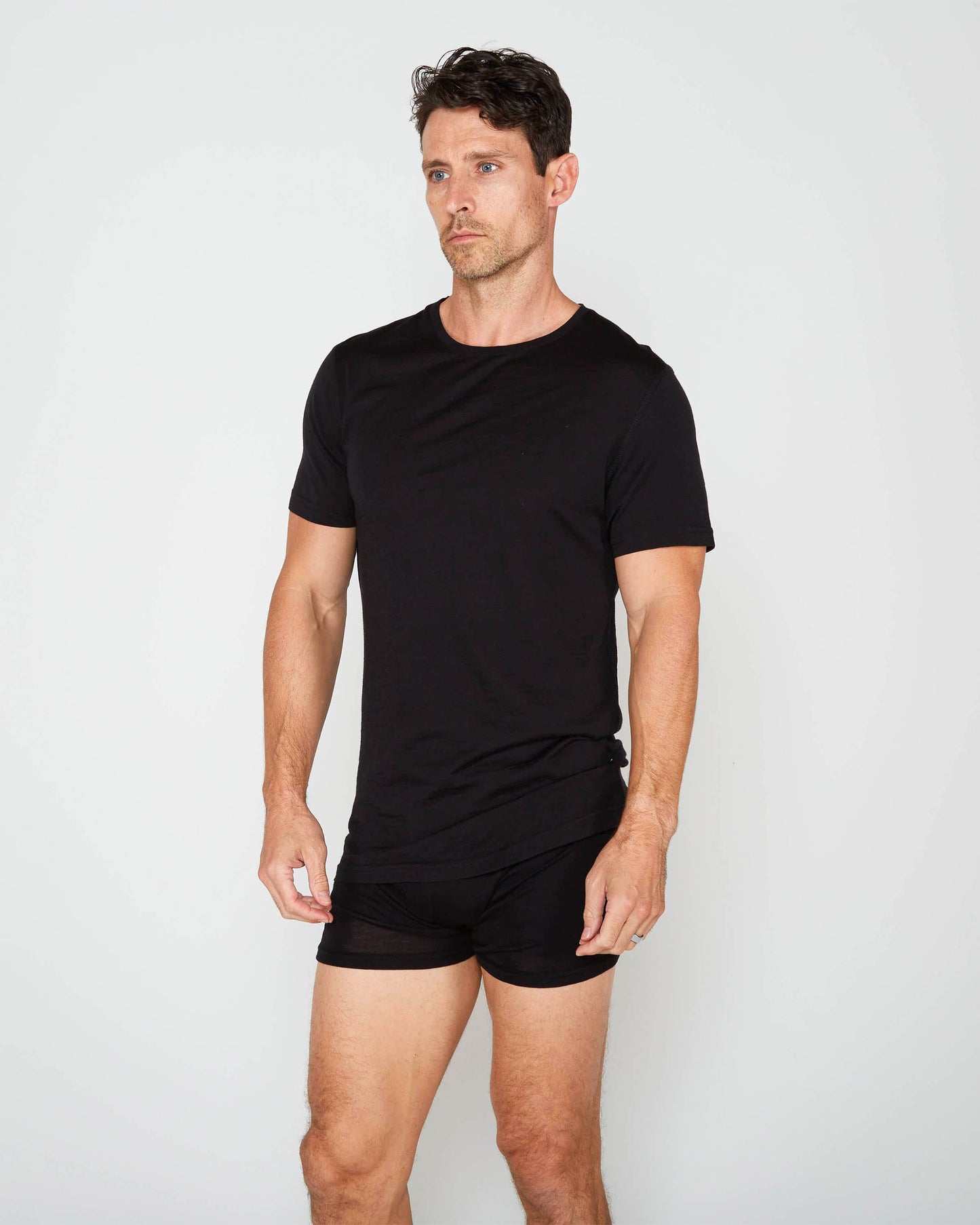 TITAN SS CREW NECK BLACK